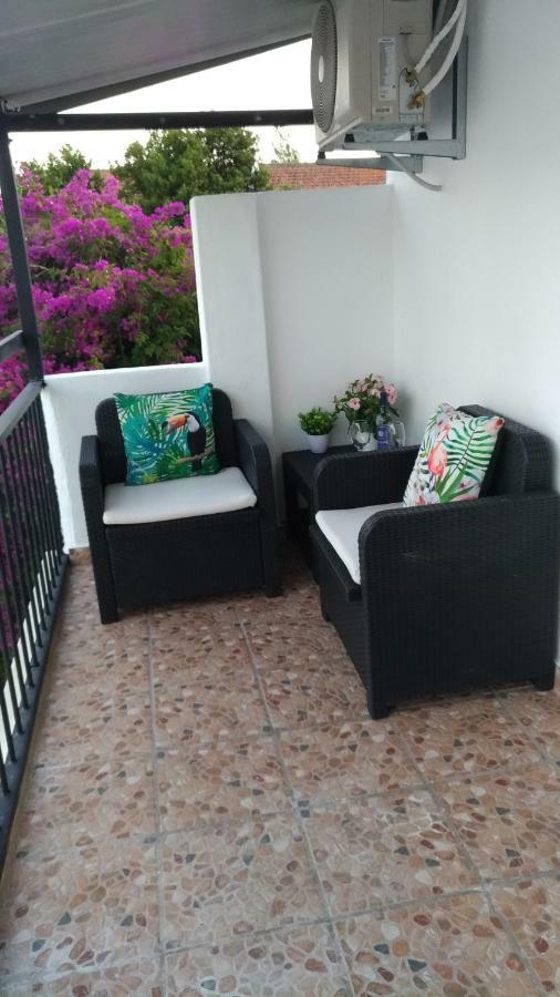 Apt Cardoso 3 Ao Lado Da Praia Peneco Albufeira Exteriör bild
